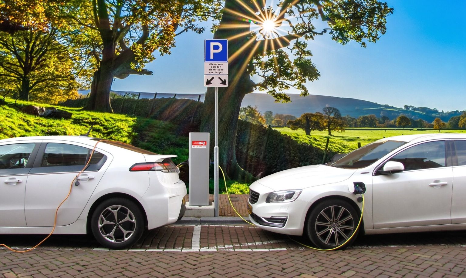 Electric cars what are the pros and cons of an electric car